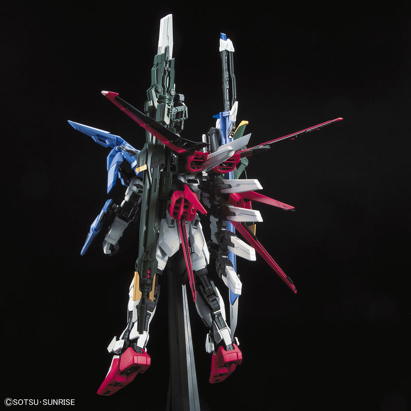 Perfect Strike Gundam PG 1/60 Perfect Grade Gunpla