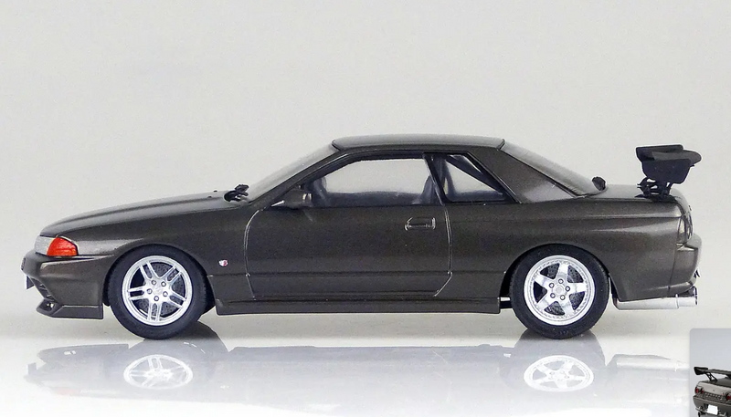 BNR32 Skyline GT-R - (Initial D: Rin Hojyo) 1/24
