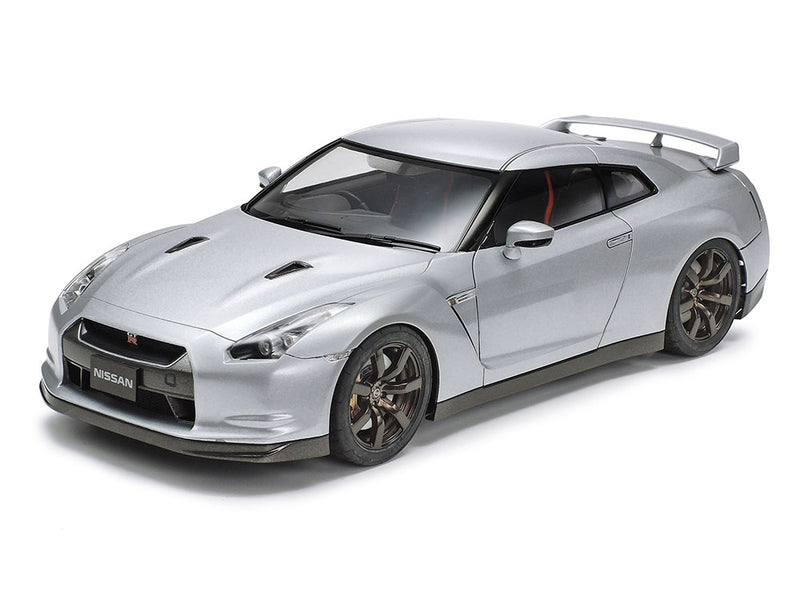 NISSAN GT-R 1/24