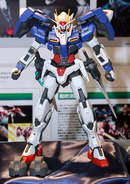 00 Raiser MG 1/100 Master Grade Gunpla (LED-enhet inkludert)