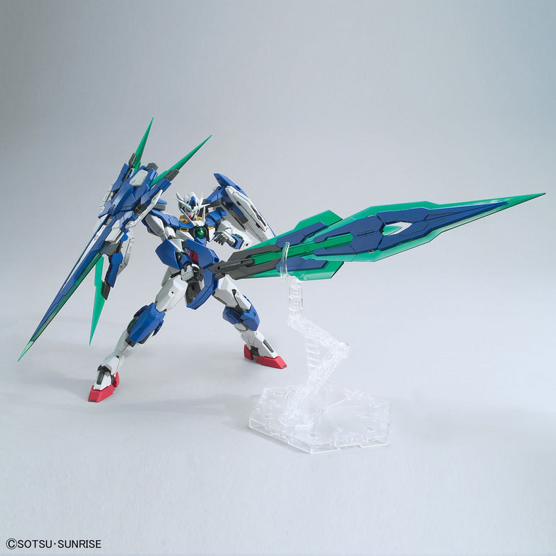 00 Qan[T] Full Saber MG 1/100 Master Grade Gunpla