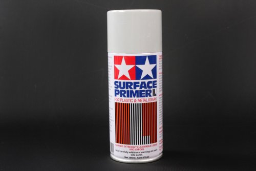 Tamiya Surface Primer for plast og metall (Lys grå)