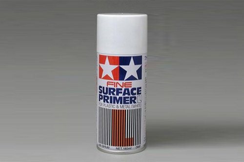 Tamiya Surface Primer for plast og metall (Hvit)