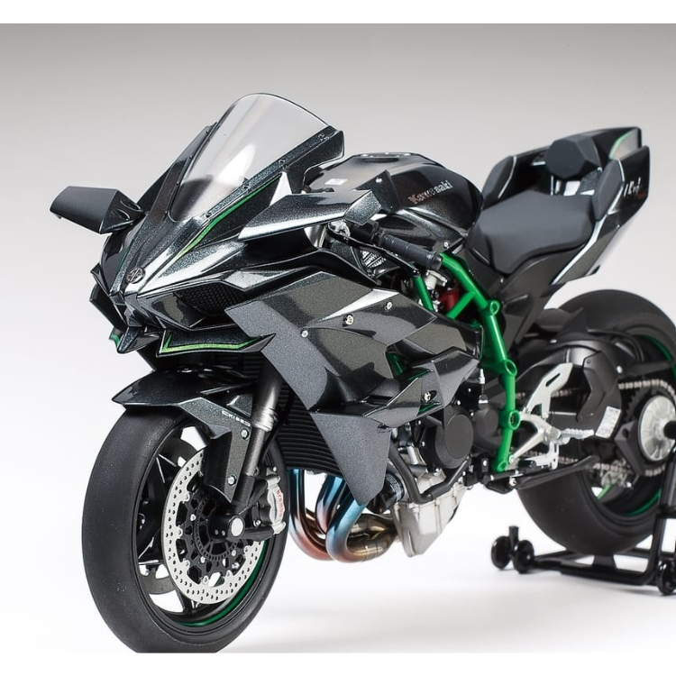 Kawasaki Ninja H2R 1/12 Skala model