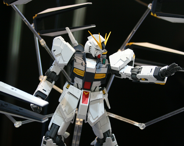 Nu Gundam Ver.Ka MG 1/100 Master Grade Gunpla