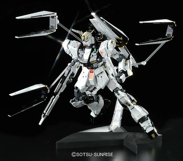 Gundam Nu Ver Ka. Titanium Finish MG 1/100 Master Grade Gunpla