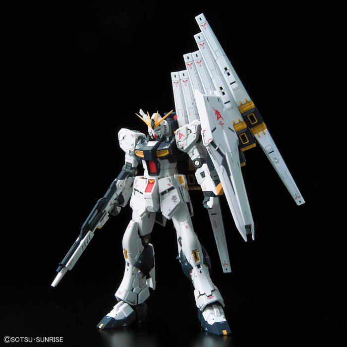 RG RX-93 Nu Gundam 1/144 Real Grade (FRONT)