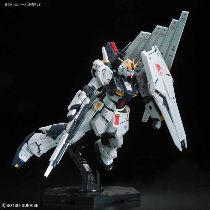 RX-93 Nu Gundam RG 1/144 Real Grade Gunpla