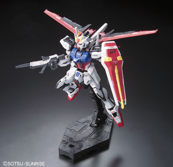 RG GAT-X105 Aile Strike Gundam 1/144 Real Grade Gunpla (FLYING)
