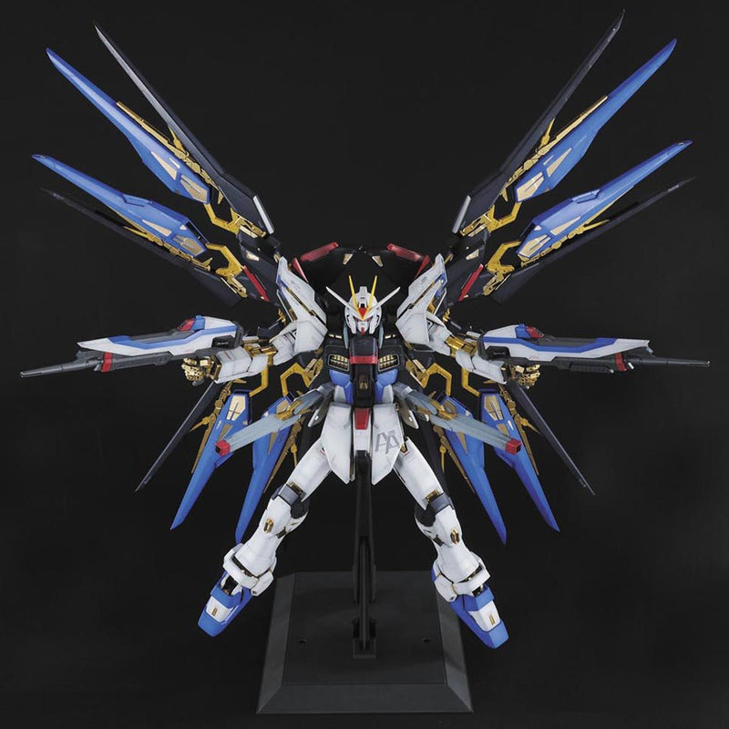 Strike Freedom Gundam PG 1/60 Perfect Grade Gunpla