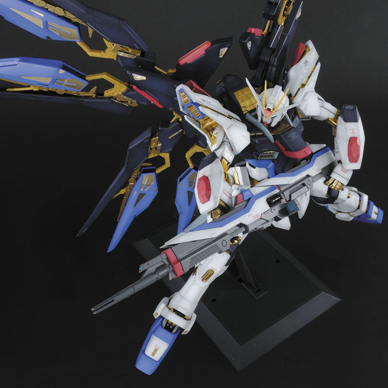 Strike Freedom Gundam PG 1/60 Perfect Grade Gunpla