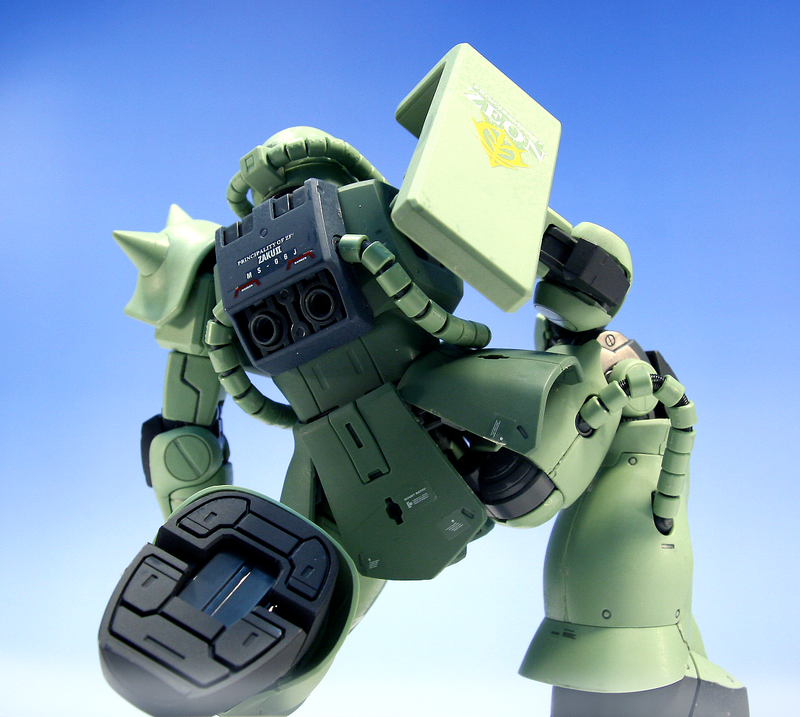 MS-06J Zaku II VER. 2.0 MG 1/100 Master Grade Gunpla